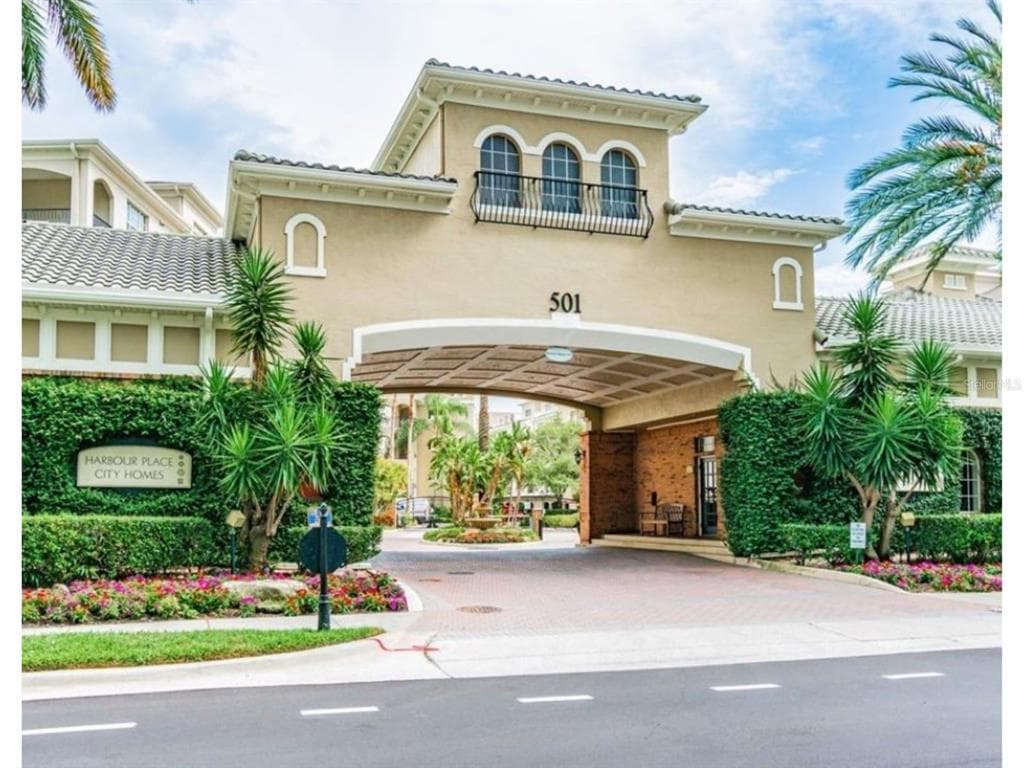 501 KNIGHTS RUN AVENUE UNIT 1133 TAMPA, FL 33602