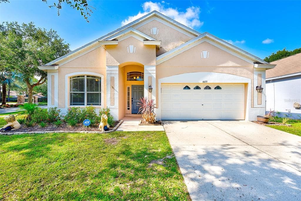 6655 CAMBRIDGE PARK DRIVE APOLLO BEACH, FL 33572
