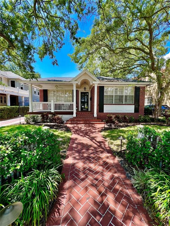 2924 W WALLCRAFT AVENUE TAMPA, FL 33611