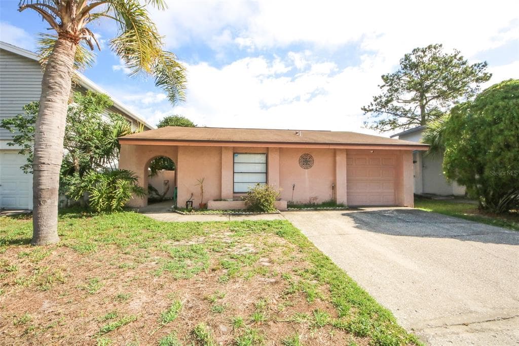 10342 CHADBOURNE DRIVE TAMPA, FL 33624
