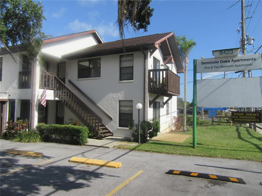 8423 SEMINOLE BOULEVARD UNIT 104 SEMINOLE, FL 33772