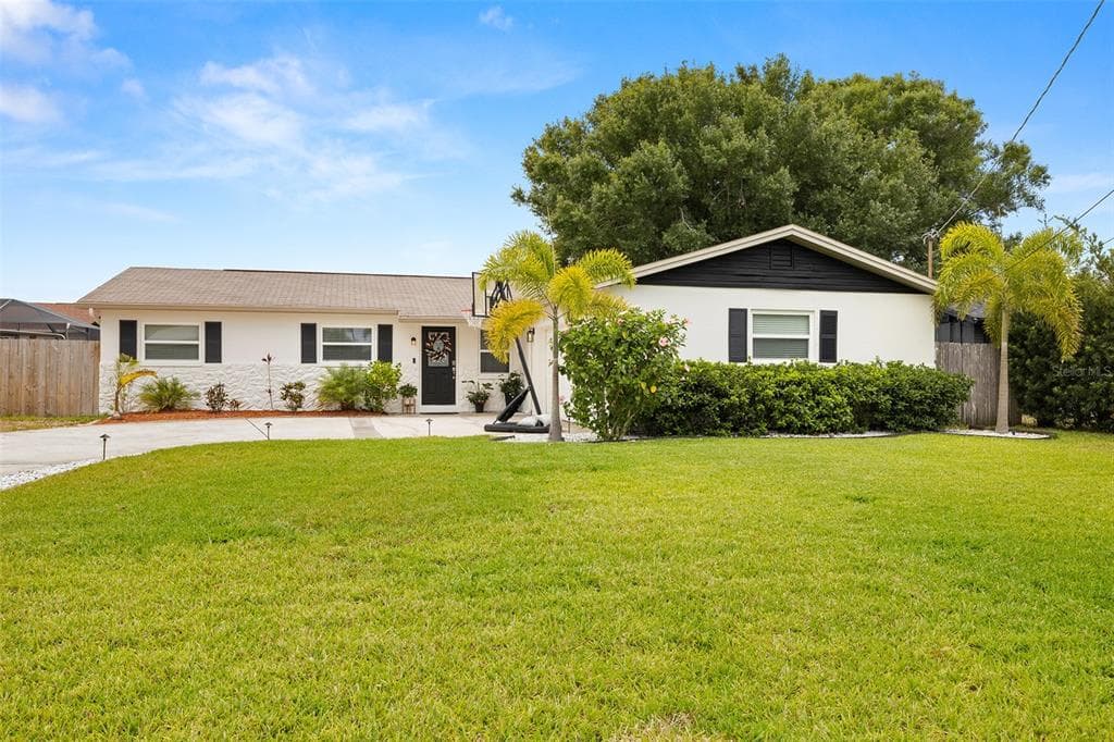 5909 TAMPA SHORES BOULEVARD TAMPA, FL 33615