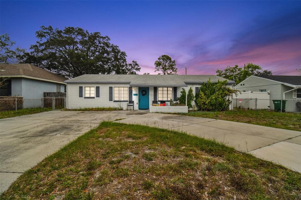 4103 W BAY VISTA AVENUE TAMPA, FL 33611