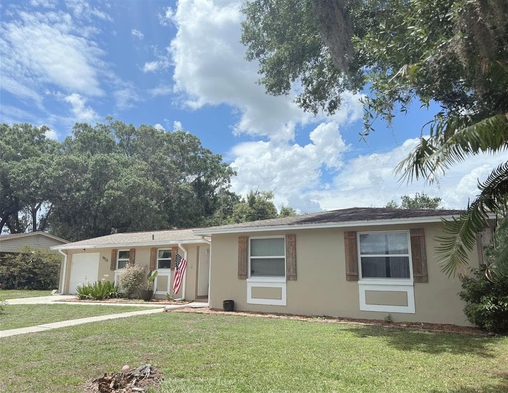 19123 AMELIA CIRCLE LUTZ, FL 33558