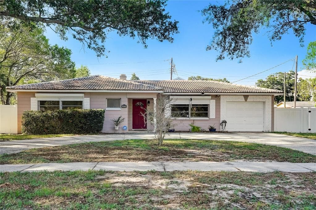 1625 47TH AVENUE N ST PETERSBURG, FL 33714