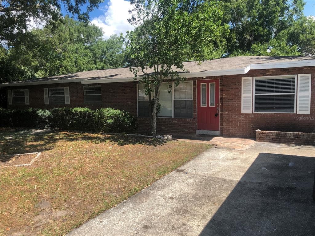 4007 W BAY AVENUE TAMPA, FL 33616