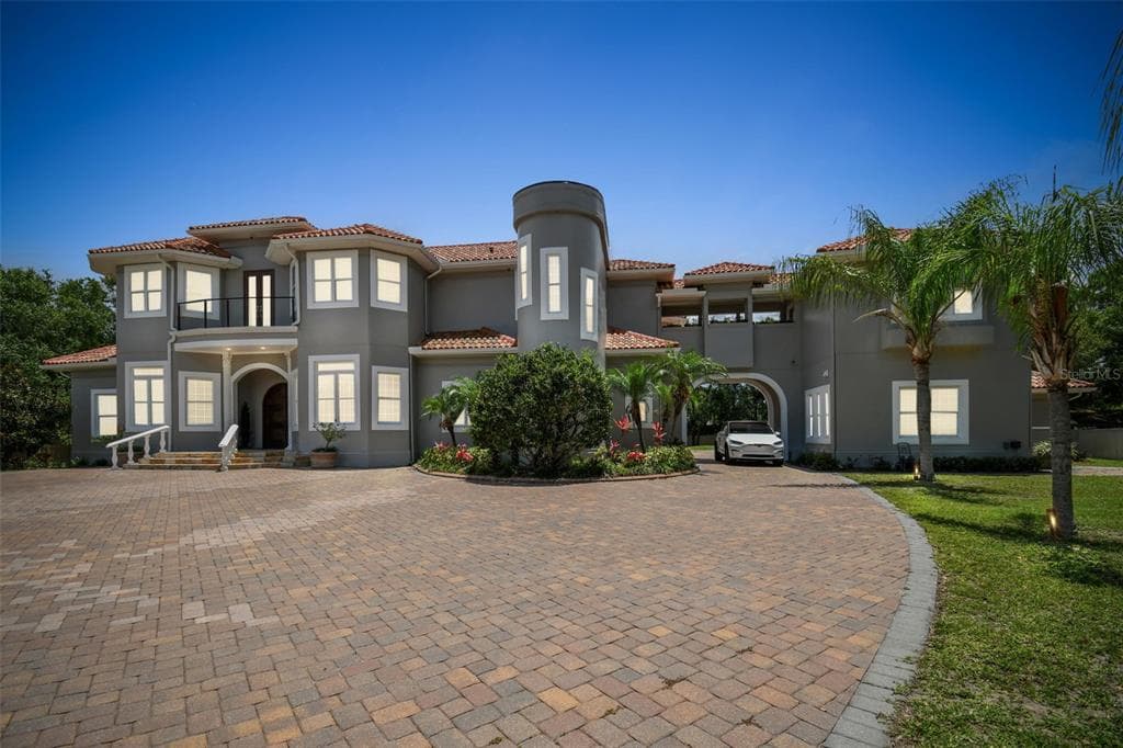 4806 LOWELL ROAD TAMPA, FL 33624