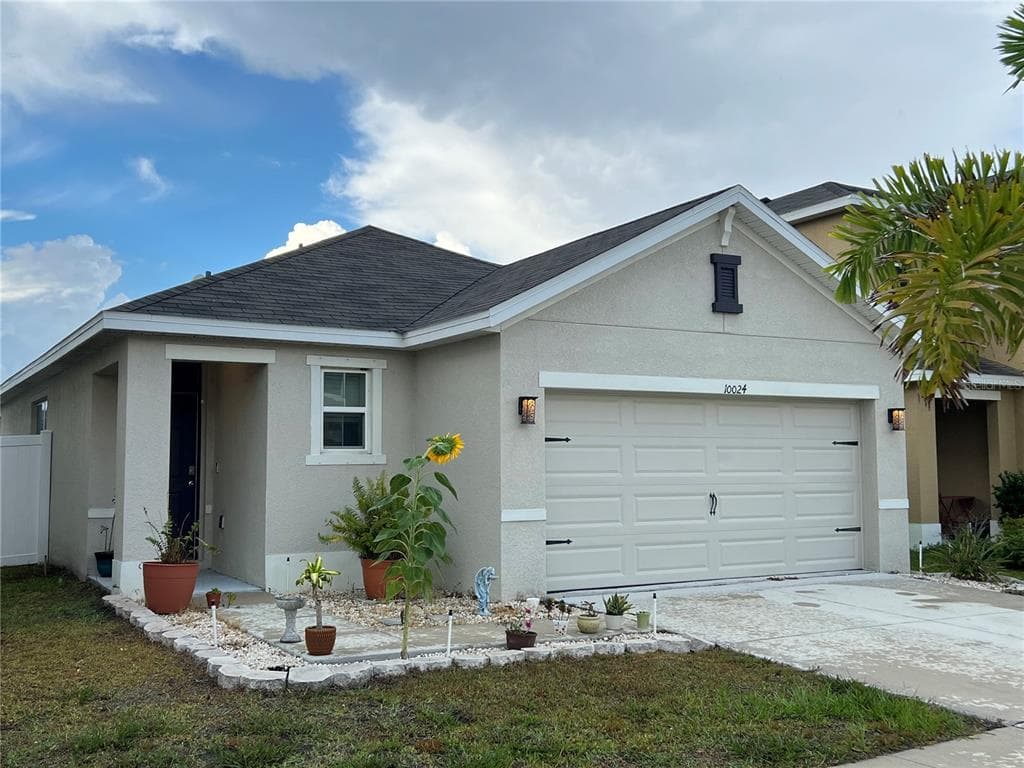 10024 MERRY FAWN COURT SUN CITY CENTER, FL 33573
