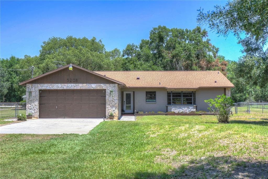 5208 DOWNING STREET DOVER, FL 33527