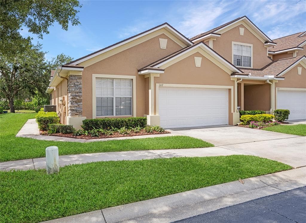 1107 SAVANNAH LANDINGS AVENUE VALRICO, FL 33596