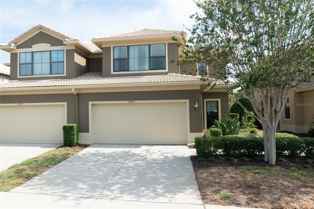 8243 CAPONATA BOULEVARD UNIT 8243 SEMINOLE, FL 33777