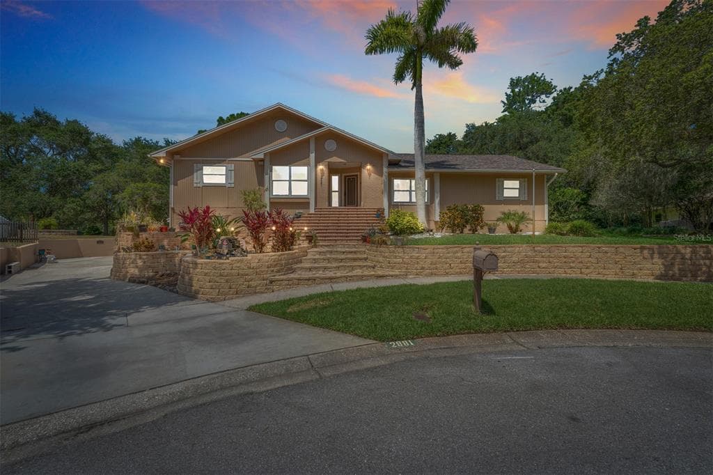 2881 DEER RUN S CLEARWATER, FL 33761