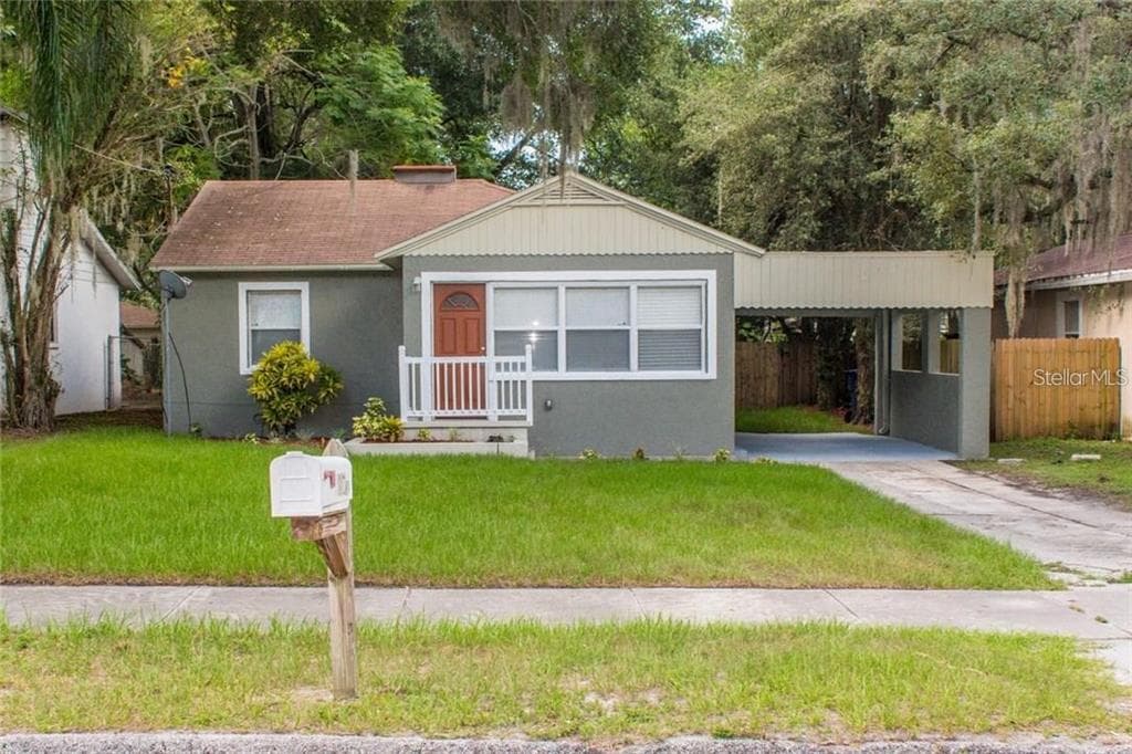2013 E HENRY AVENUE TAMPA, FL 33610