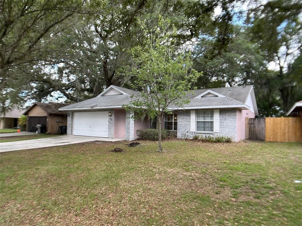 11752 LYNN BROOK CIRCLE SEFFNER, FL 33584