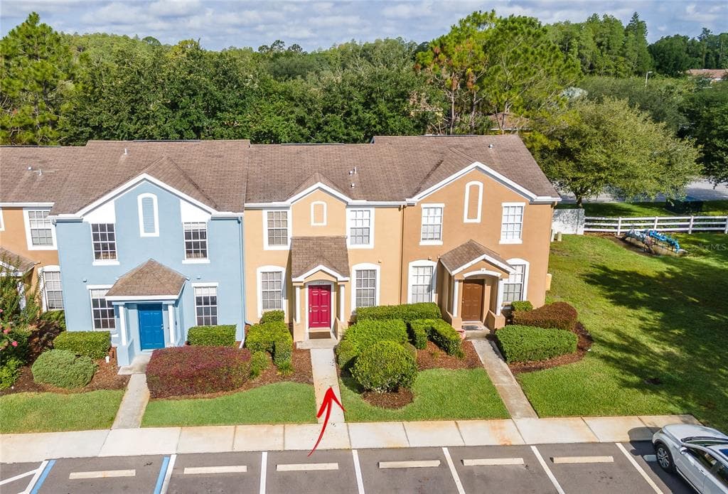 1253 CHARLESWORTH DRIVE