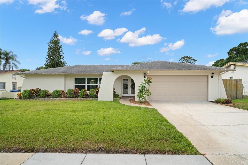 1755 HITCHING POST LANE DUNEDIN, FL 34698
