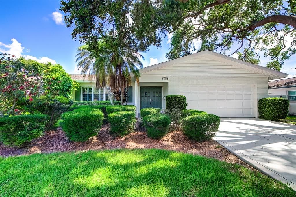 6419 33RD AVENUE N ST PETERSBURG, FL 33710
