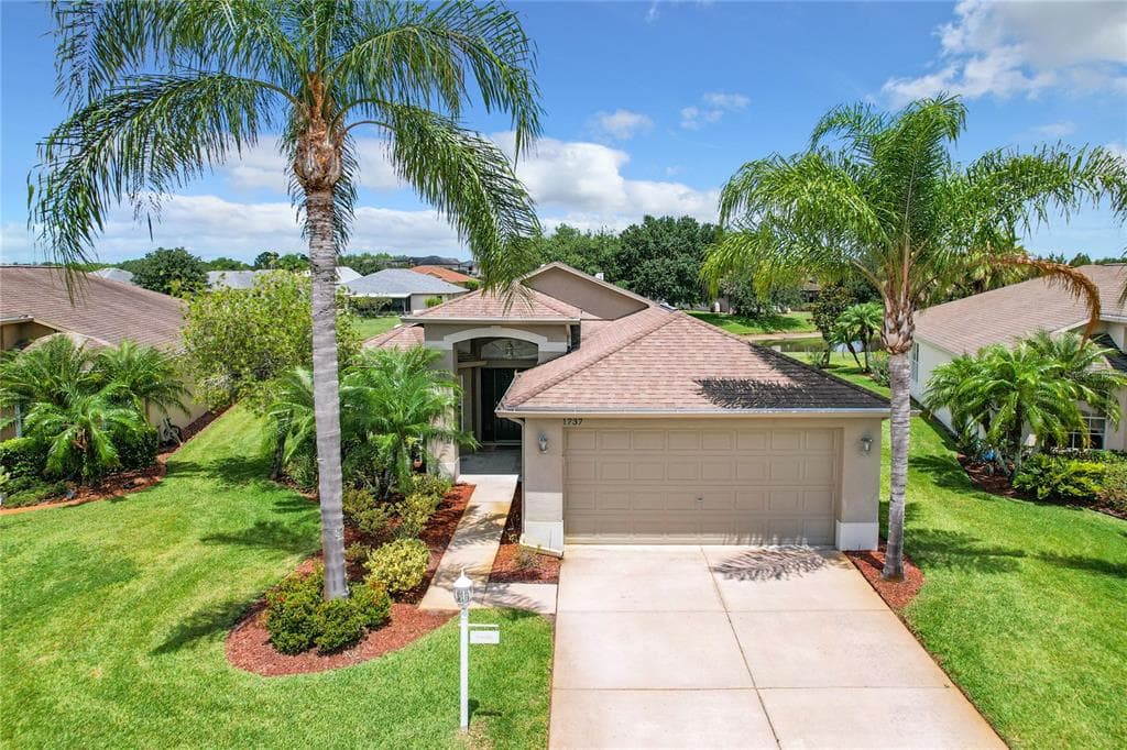 1737 ARBOR KNOLL LOOP