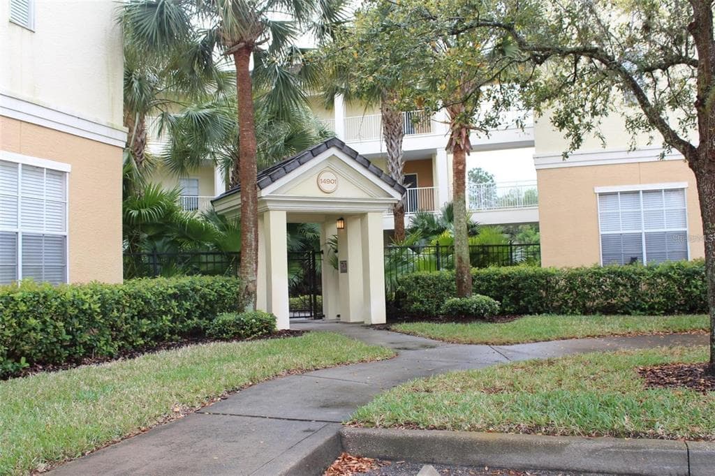 14901 ARBOR SPRINGS CIRCLE UNIT 110 TAMPA, FL 33624