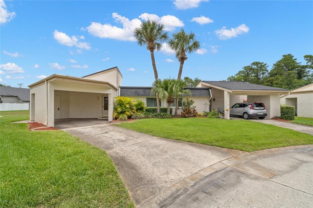 2612 FOREST RUN COURT CLEARWATER, FL 33761