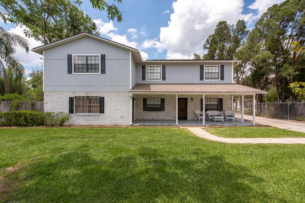 4006 ROBINSON ROAD VALRICO, FL 33594