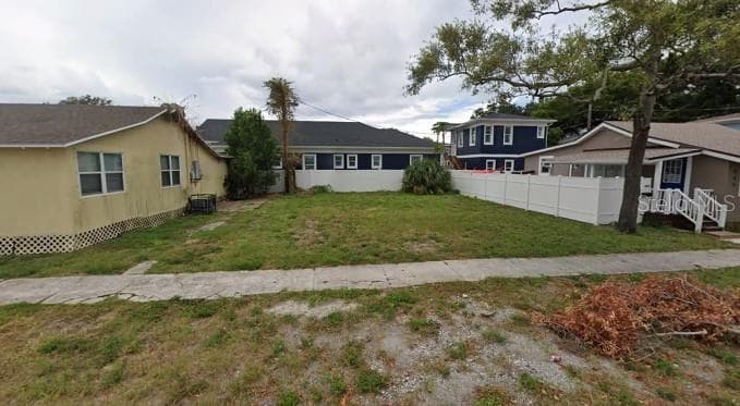 329 25TH STREET S ST PETERSBURG, FL 33712