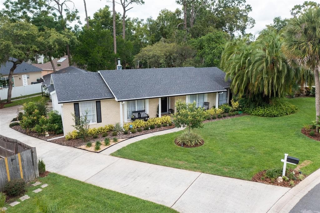 390 RADEBAUGH COURT LONGWOOD, FL 32779