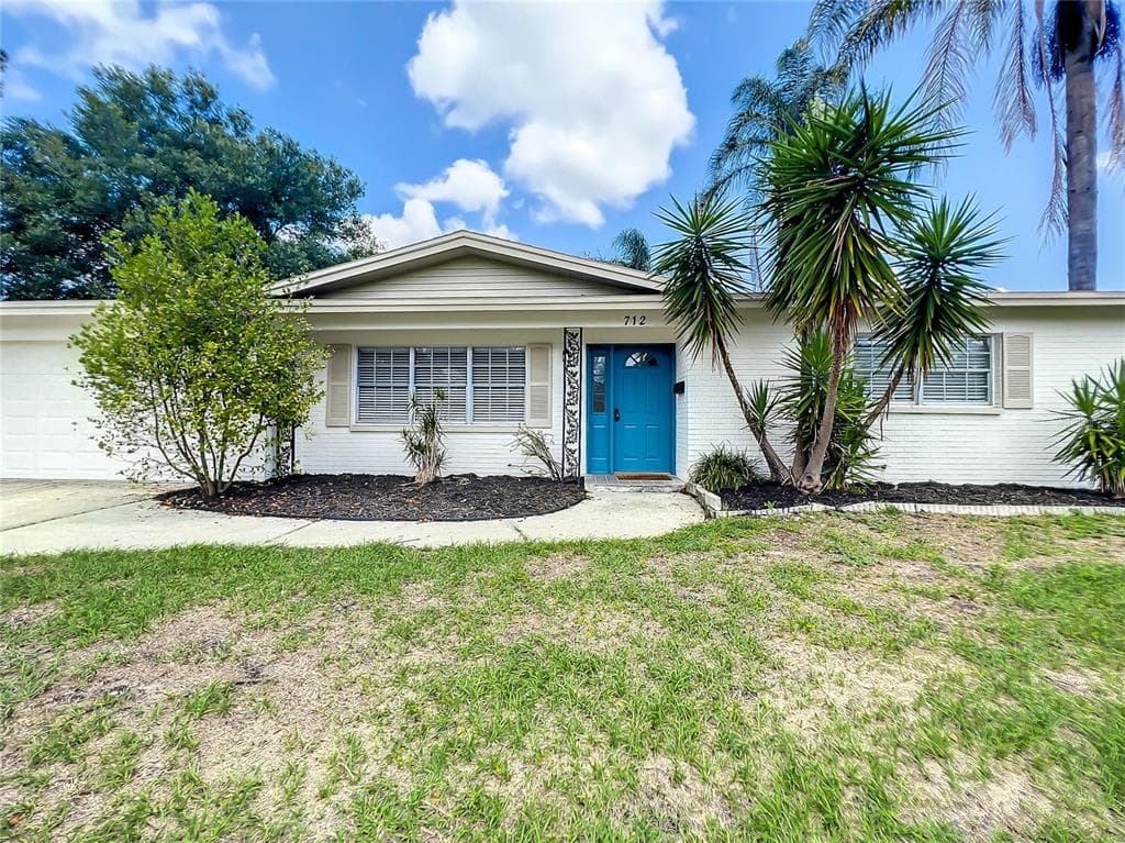 712 PEARL CIRCLE BRANDON, FL 33510
