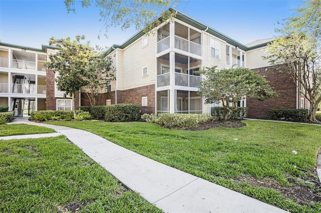 10122 WINSFORD OAK BOULEVARD UNIT 408 TAMPA, FL 33624