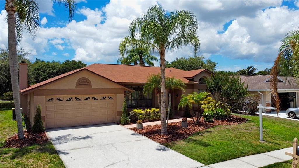 532 WATERFORD CIRCLE W