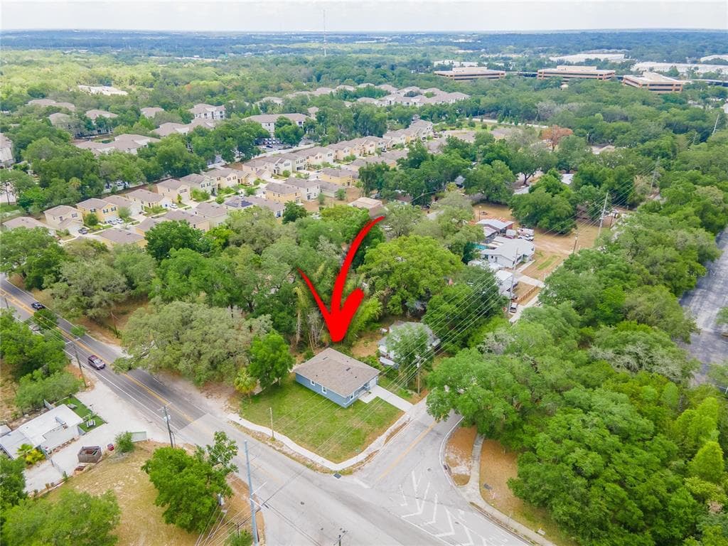 10106 BRYAN ROAD TAMPA, FL 33610