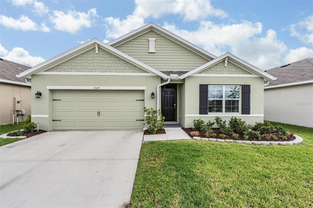 35635 STELLA VAST DRIVE ZEPHYRHILLS, FL 33541