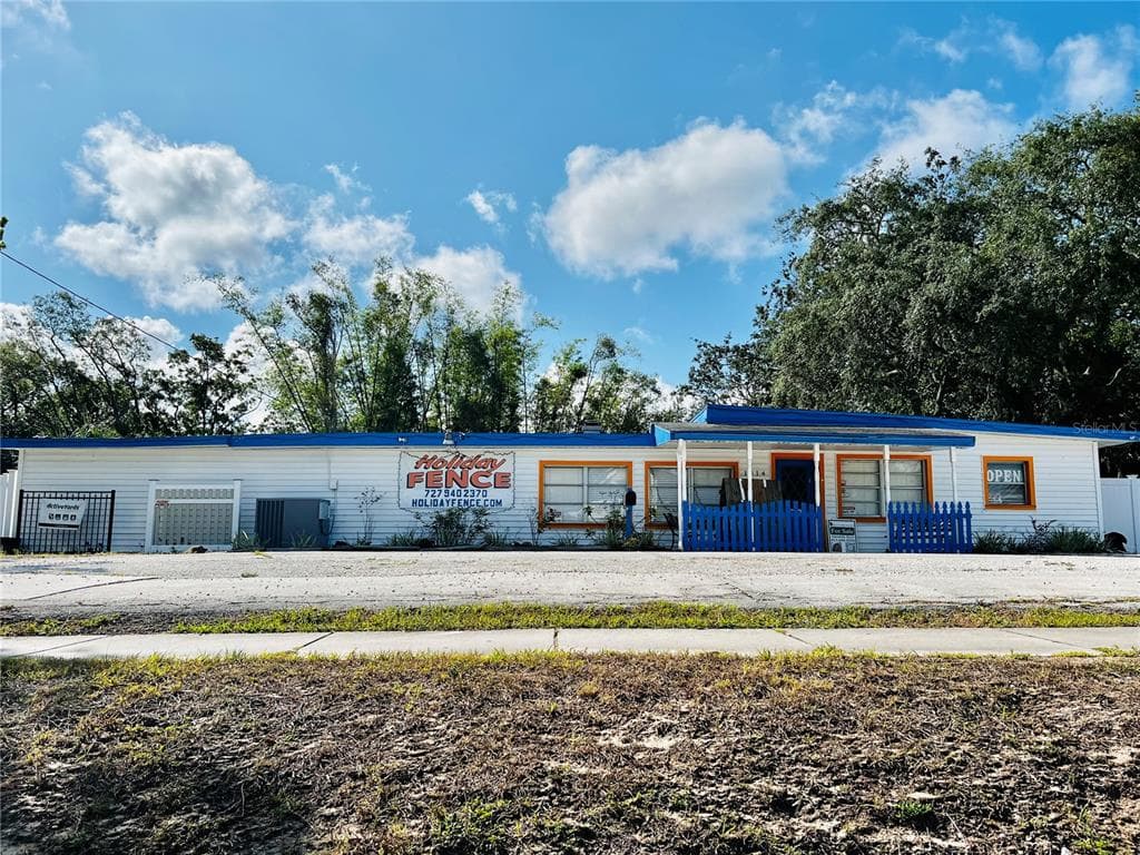 1314 ALTERNATE HWY 19 HOLIDAY, FL 34691