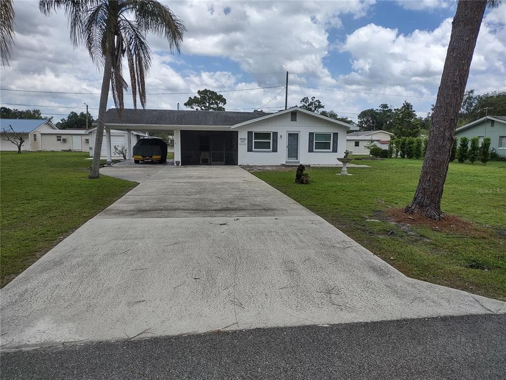 1671 CHARITY STREET INTERCESSION CITY, FL 33848