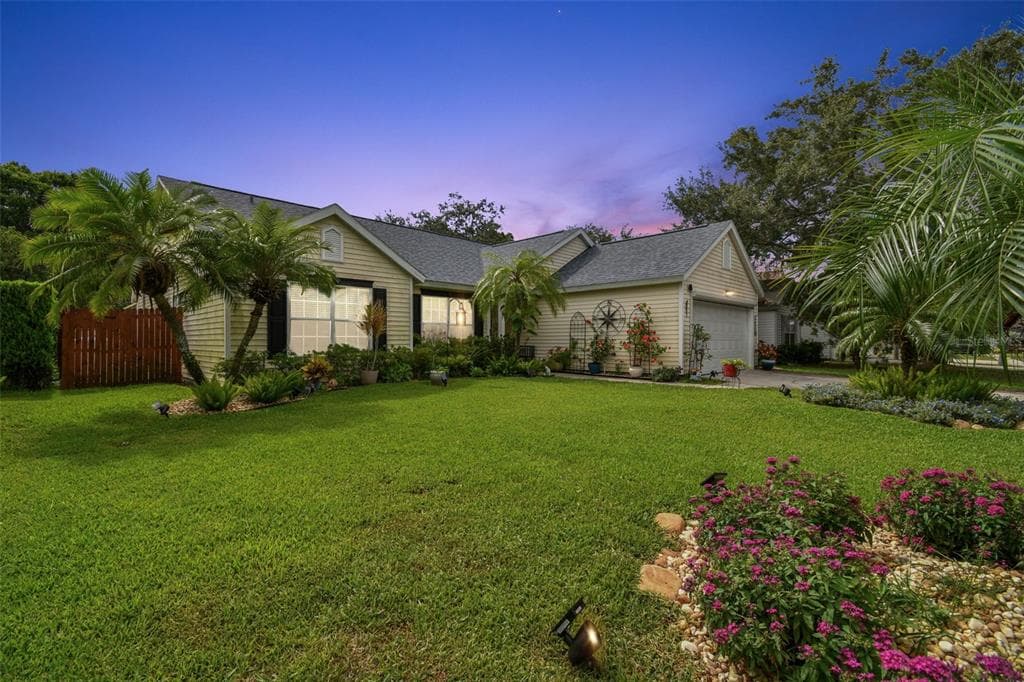 1466 RIVER OAKS DRIVE TARPON SPRINGS, FL 34689