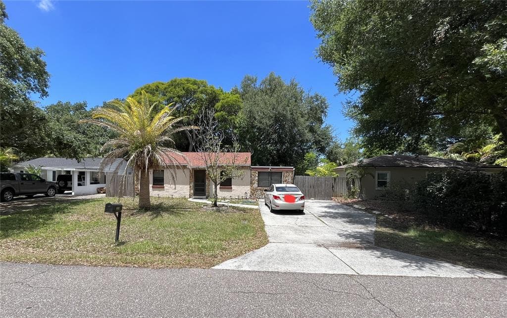 4307 S RENELLIE DRIVE TAMPA, FL 33611