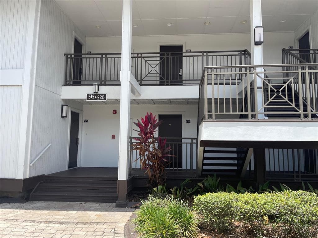 4770 FOX HUNT DRIVE UNIT 520 WESLEY CHAPEL, FL 33543