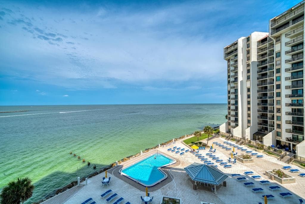 450 S GULFVIEW BOULEVARD UNIT 1204 CLEARWATER, FL 33767