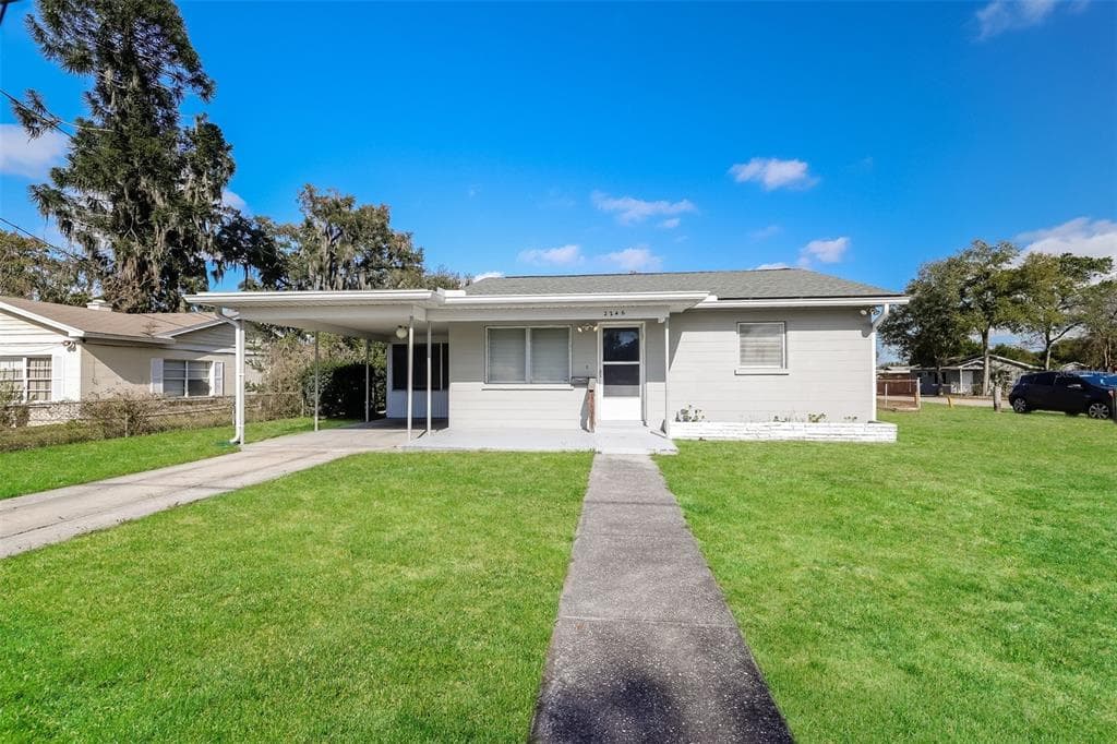 2246 COLONIAL AVENUE LAKELAND, FL 33801