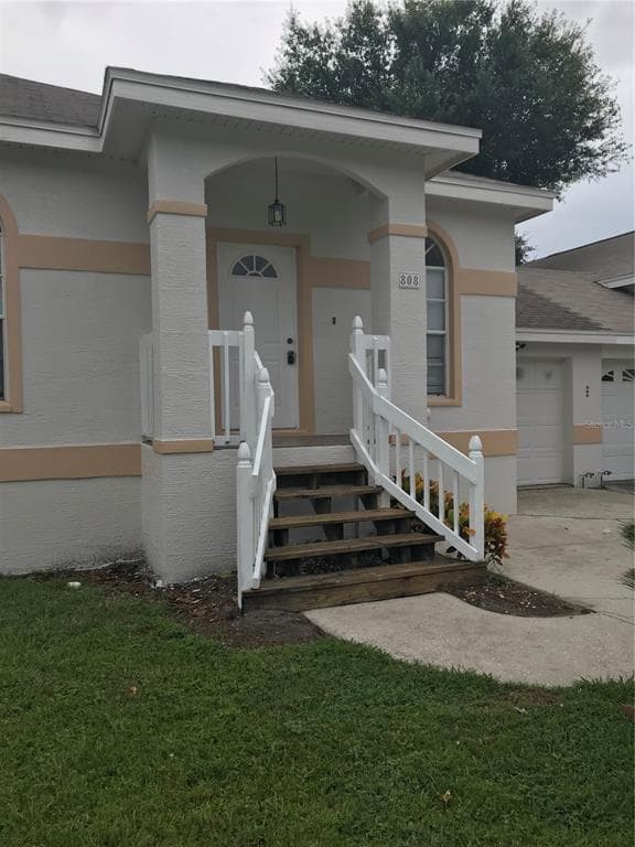 808 SAINT PETERSBURG DRIVE W OLDSMAR, FL 34677