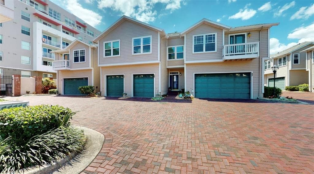 350 2ND STREET N UNIT 26 ST PETERSBURG, FL 33701