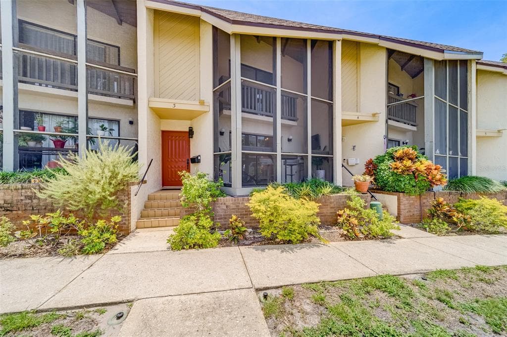 15 TURNER STREET UNIT 3 CLEARWATER, FL 33756
