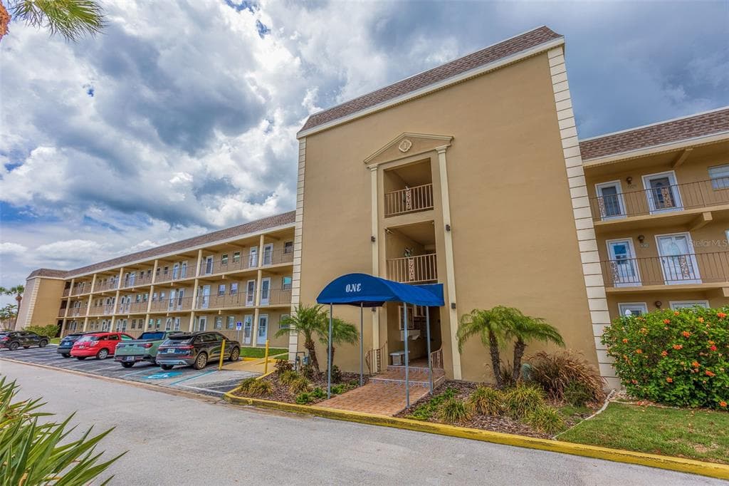 1 BOCA CIEGA POINT BOULEVARD UNIT 316 ST PETERSBURG, FL 33708