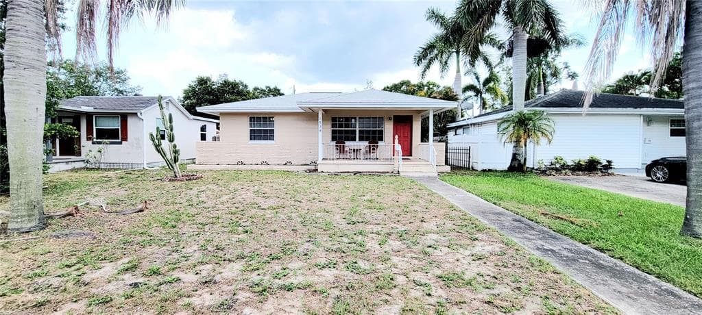 1734 30TH AVENUE N ST PETERSBURG, FL 33713