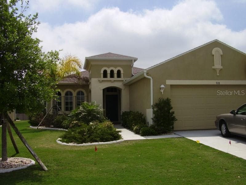 918 REGAL MANOR WAY SUN CITY CENTER, FL 33573