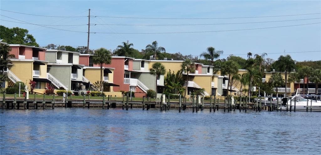 2424 W TAMPA BAY BOULEVARD UNIT G203 TAMPA, FL 33607