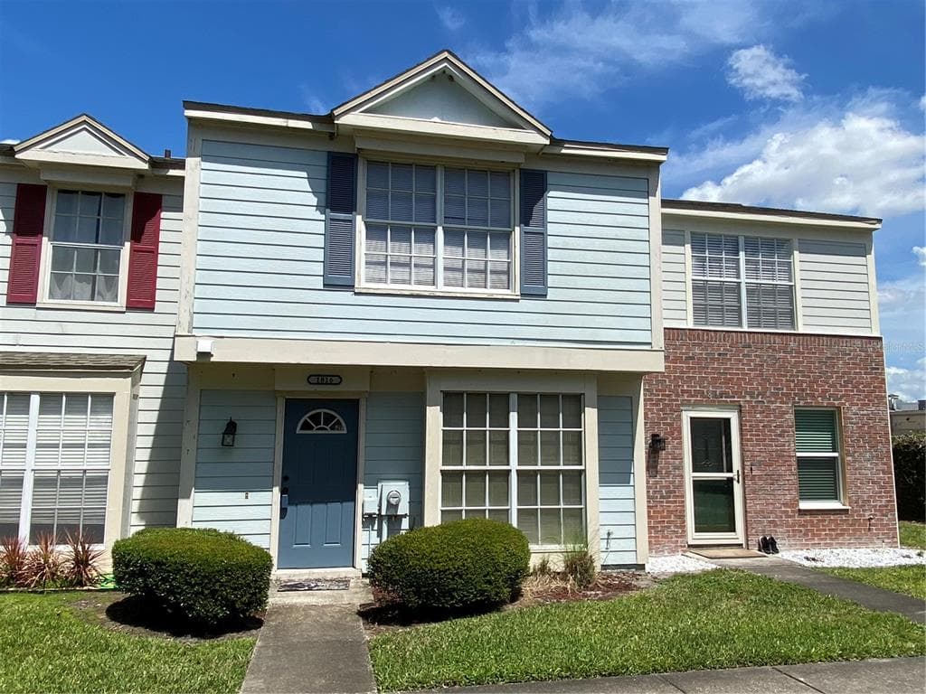1816 MILL RUN CIRCLE TAMPA, FL 33613