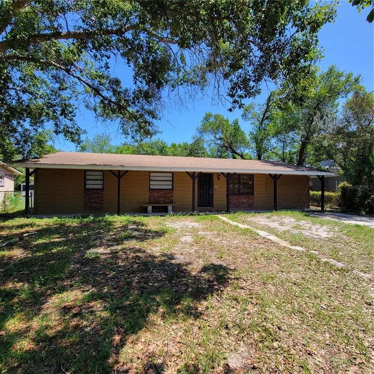 1733 W PERDIZ STREET TAMPA, FL 33612
