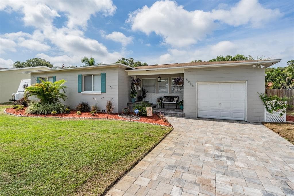5934 4TH AVENUE N ST PETERSBURG, FL 33710
