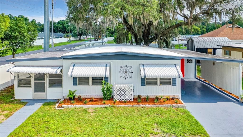 38507 WINDFLOWER AVENUE ZEPHYRHILLS, FL 33542